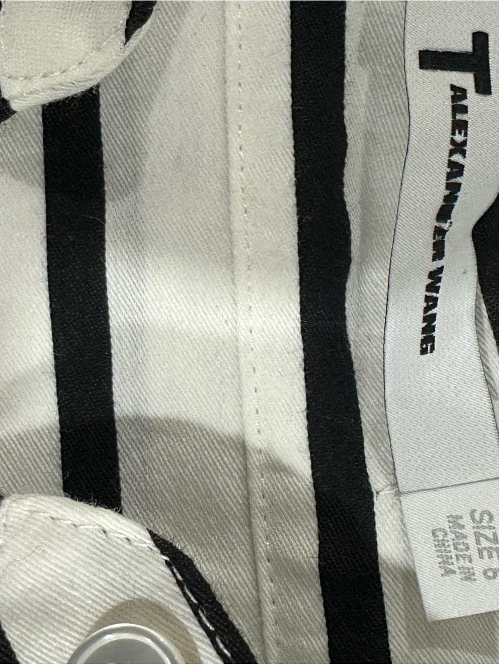 Alexander Wang Women's White and Black Crop-top - Picture 6 of 7
